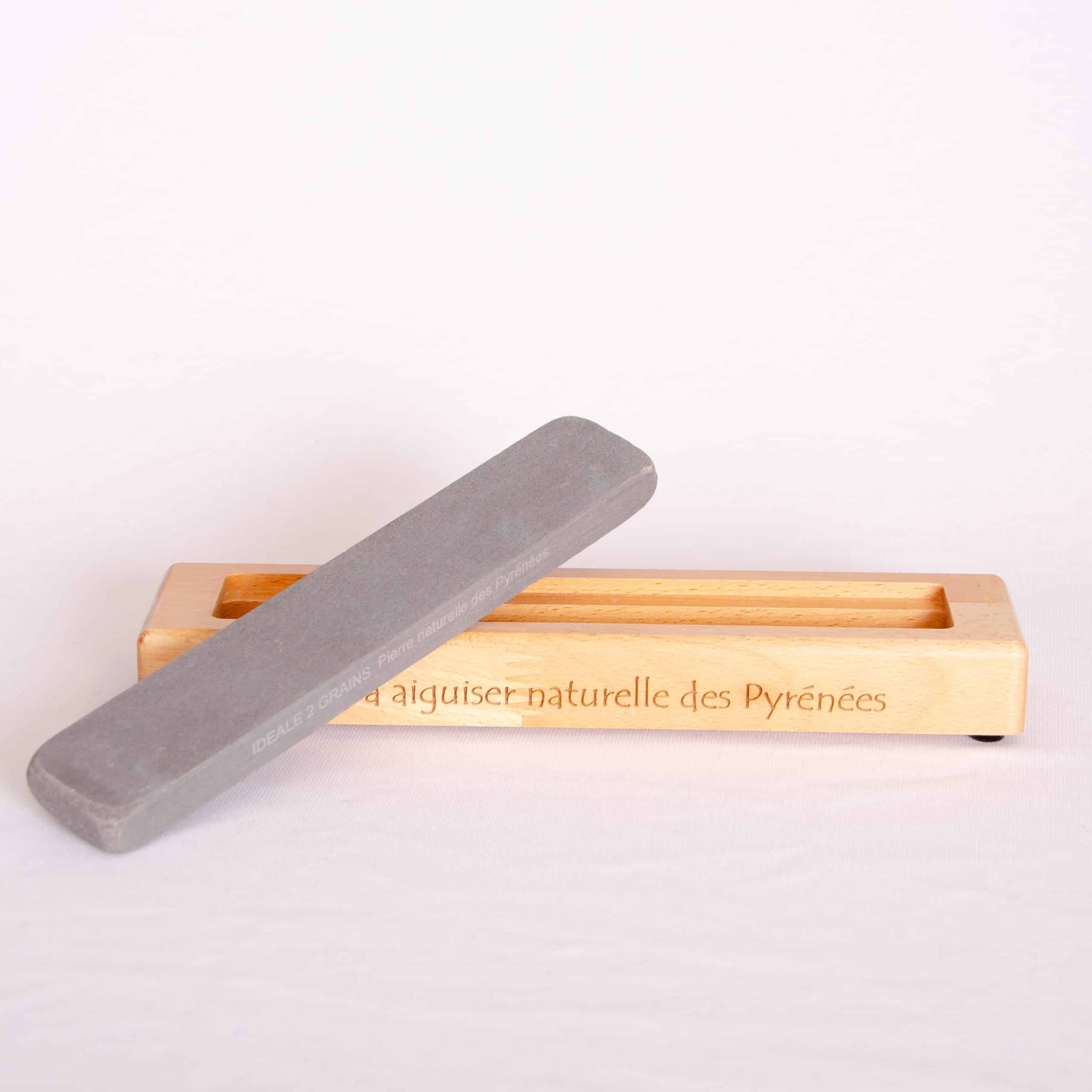 Pierre à aiguiser naturelle écoresponsable écologique avec socle en bois – Image 4
