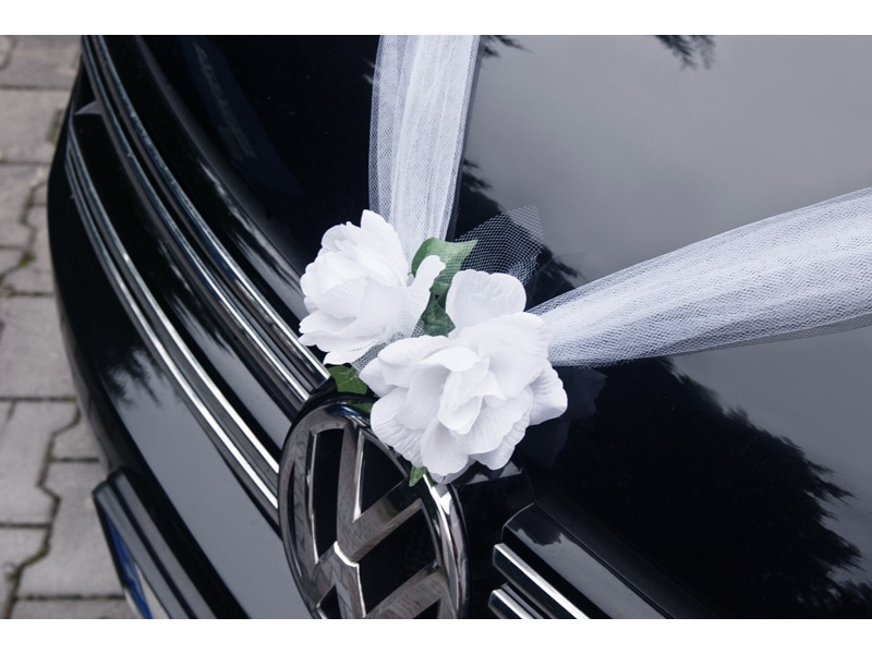 Guirlande de tulle blanche avec fleurs blanches – Image 3